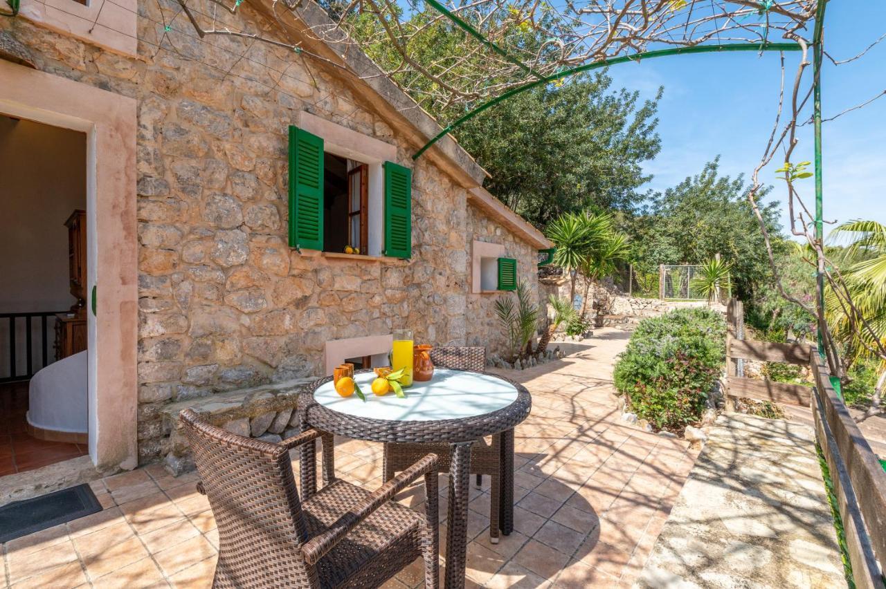 Can Jaumins Soller Luaran gambar