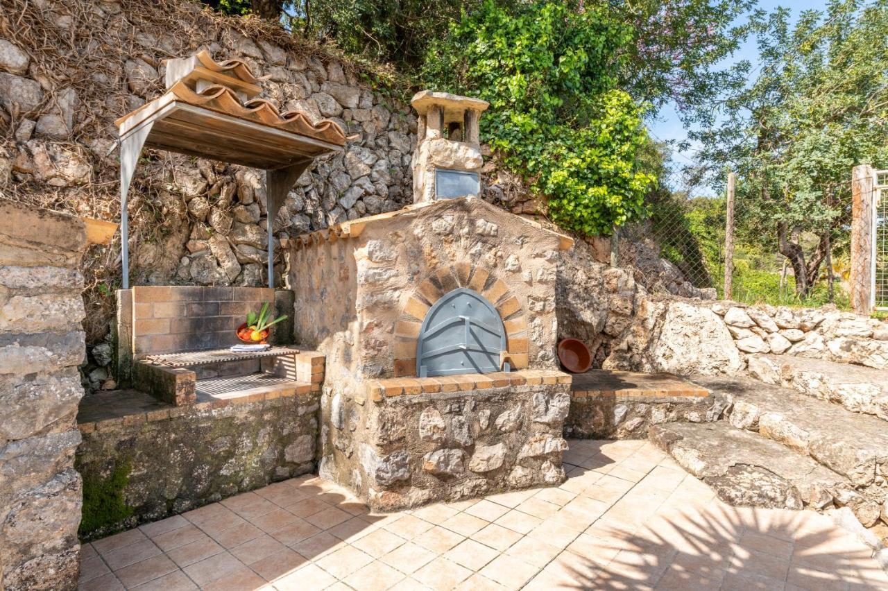 Can Jaumins Soller Luaran gambar